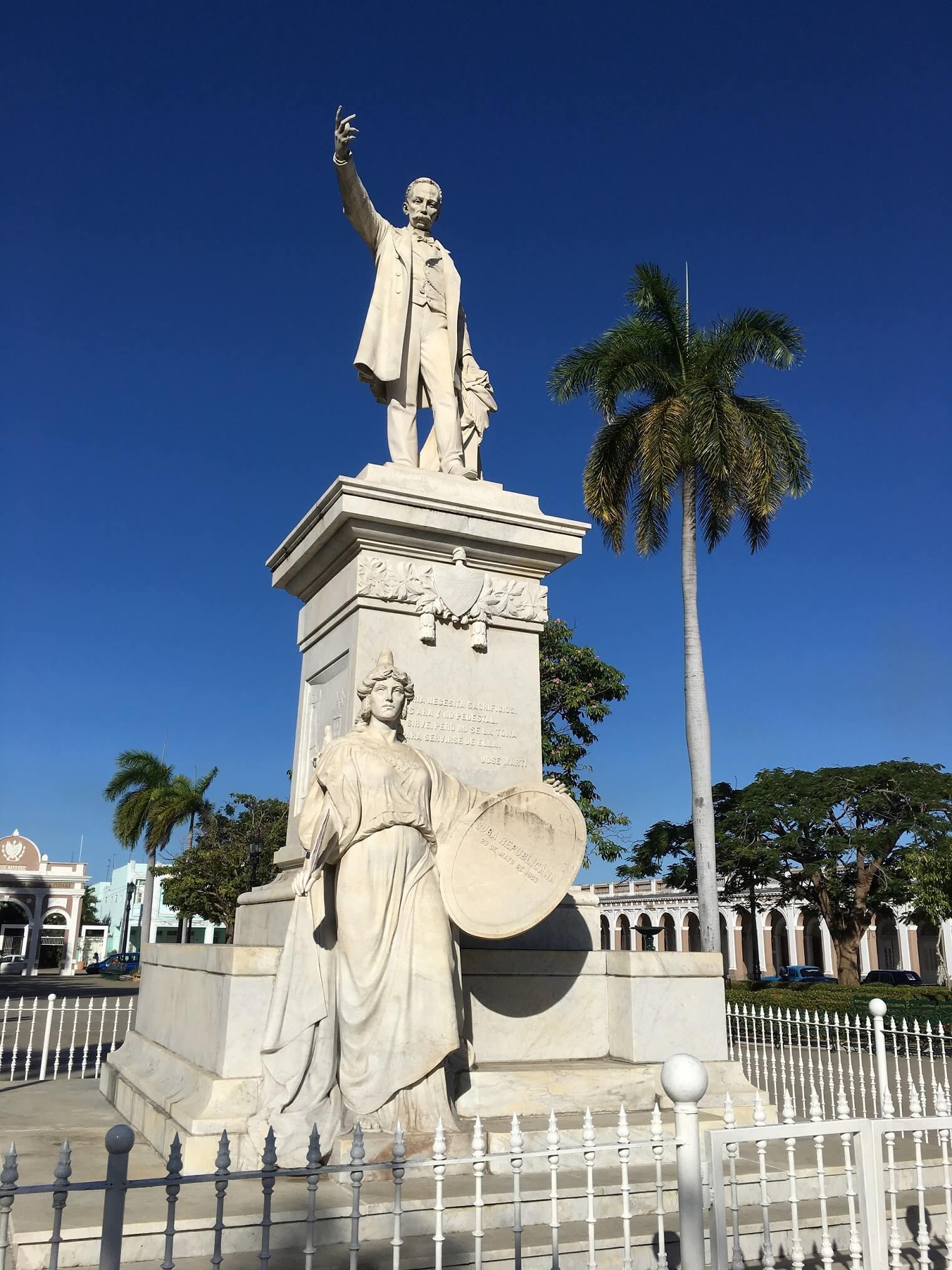 Jose Marti statue. things to do in Cienguegos.