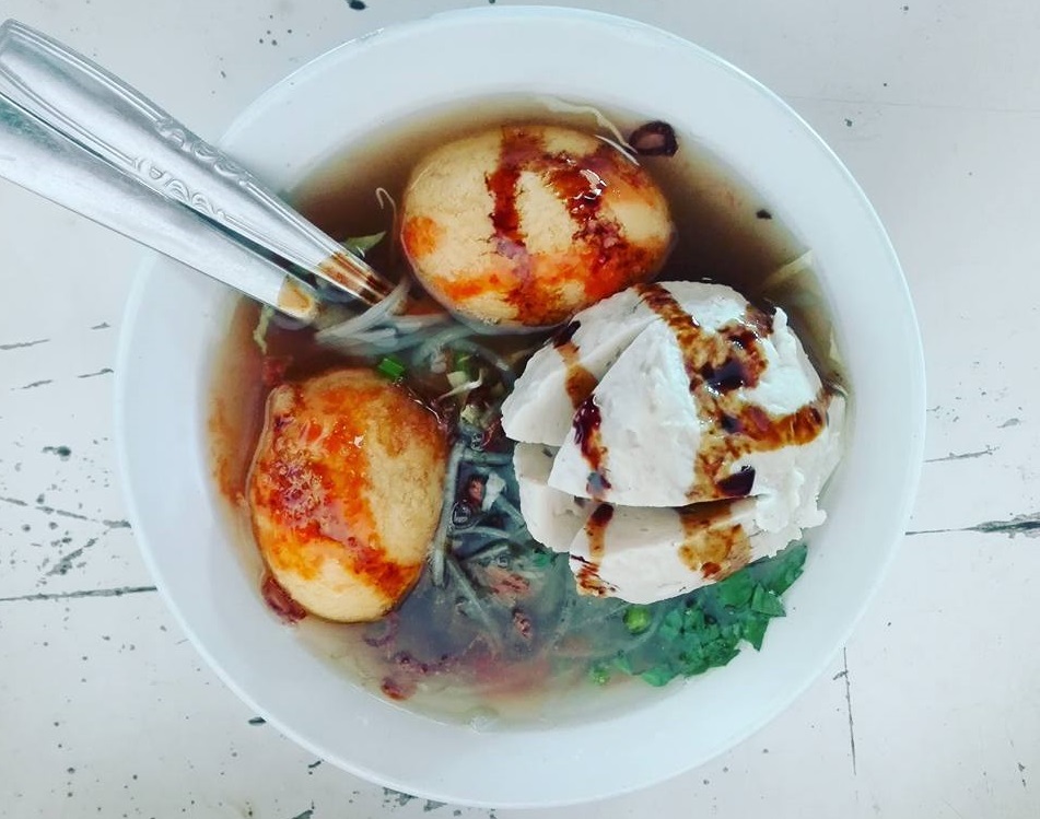 world's best street food Bakso soup in Bali