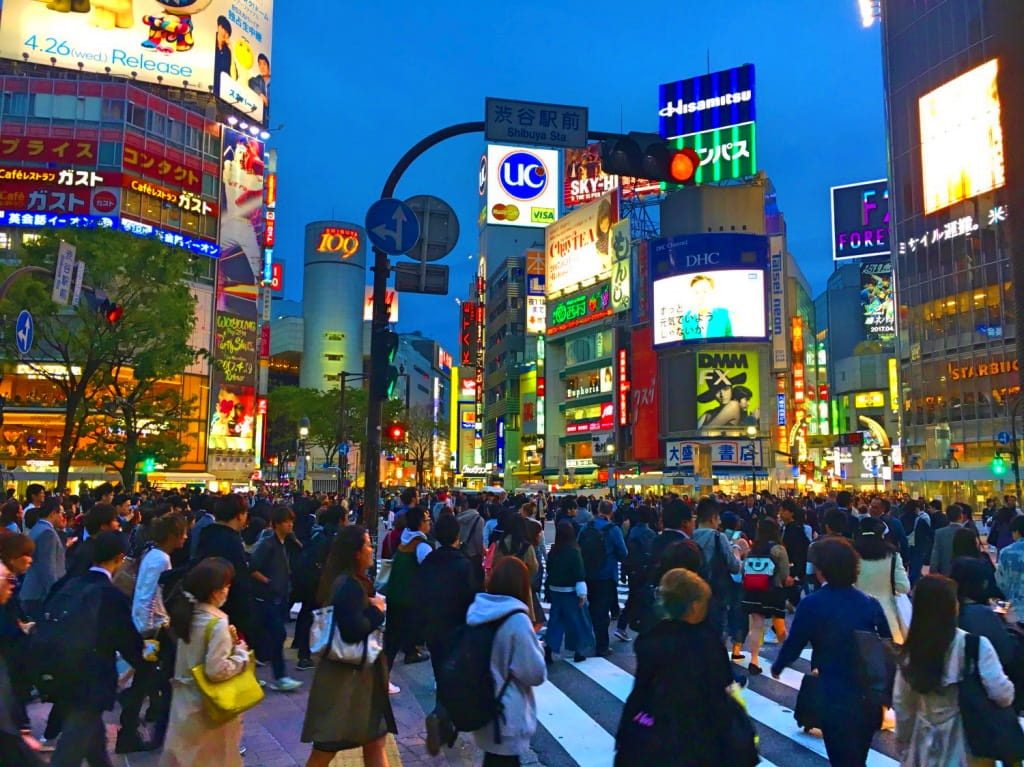 Cool Things to do in Japan - Shibuya Crossing