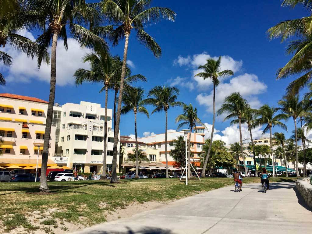 Unforgettable Things to Do in the USA - Art Deco District in Miami