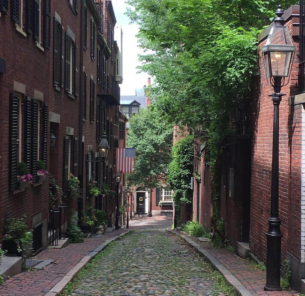 Acorn Street in Boston 2-day itinerary