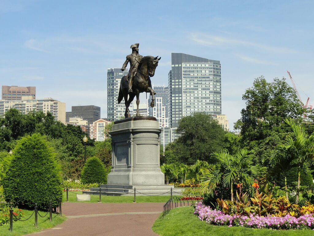 Patriotic statue in Boston 2-day itinerary