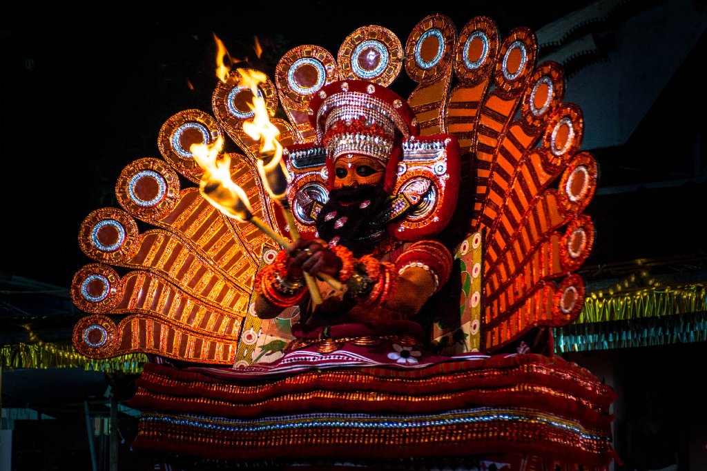  Indian religious figure. Describes books to read before traveling to Asia