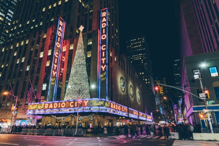 TOP TEN THINGS TO DO IN NEW YORK CITY FOR THE HOLIDAYS