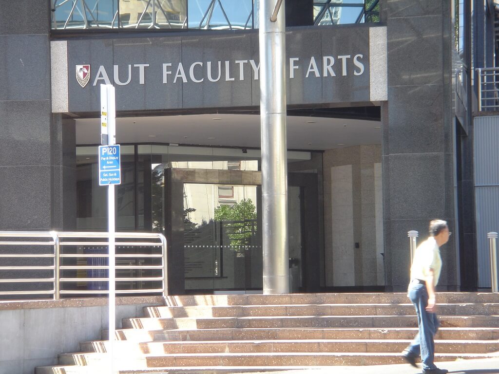 Funny sign from New Zealand about Faculty Arts