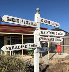 Sign saying Paradise in Tasmania