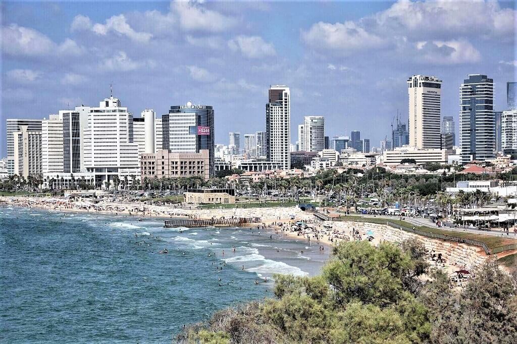 Tel Aviv with beach