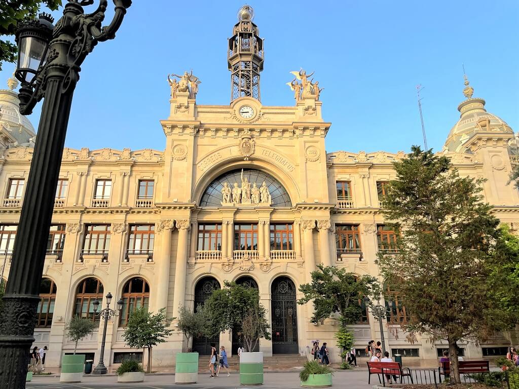City Hall in Valencia, a must visit n your 2-day Valencia itinerary