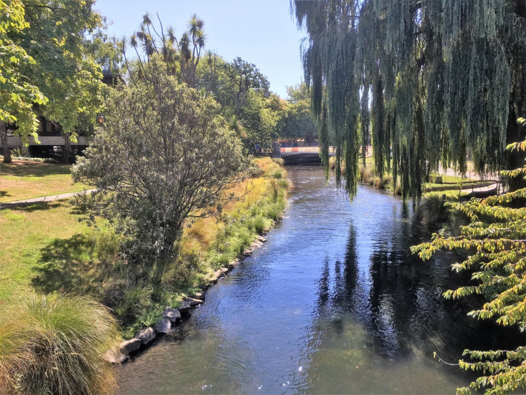 The Avon River, one of the sights you see on a Australia and New Zealand itinery 