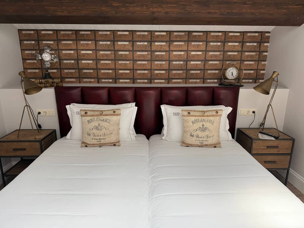 a bedroom in Boutique Hotel 1930