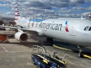 American Airlines plane