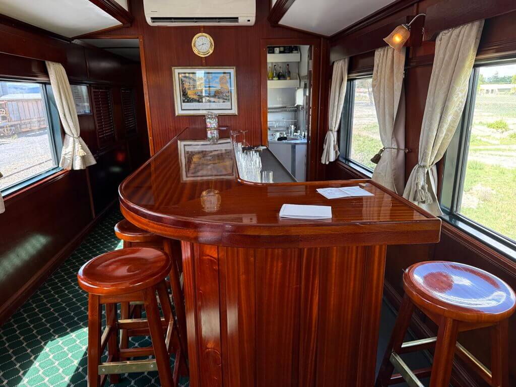 bar lounge on train