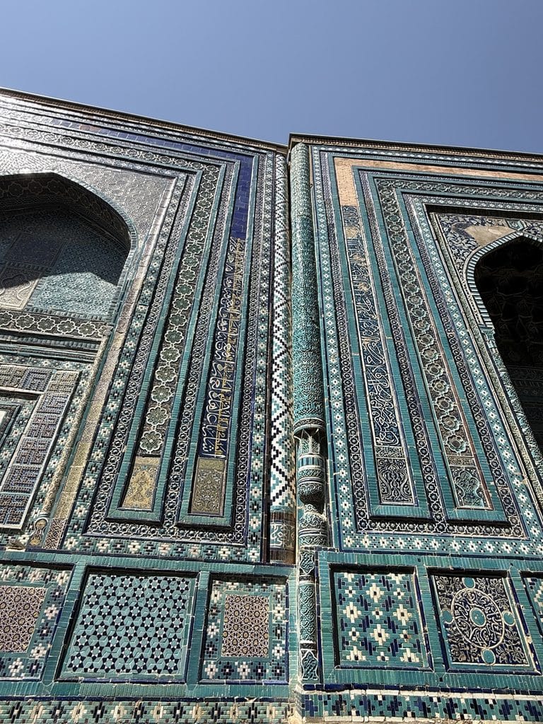 Tiles in Shahi-Zinda