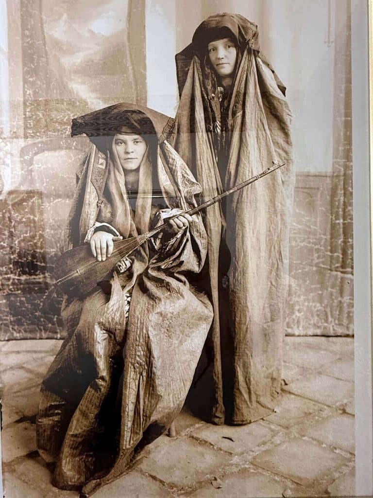 Local women in Khiva in the 1800s
